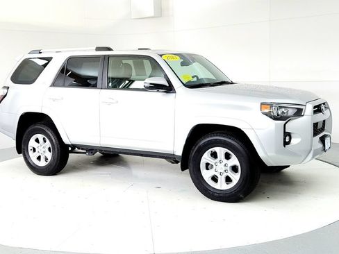 Used 2023 Toyota 4Runner SR5 Premium w/ Moonroof Package AWD/4WD image 7