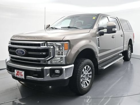 Used 2022 Ford F350 Lariat w/ Lariat Ultimate Package AWD/4WD image 3