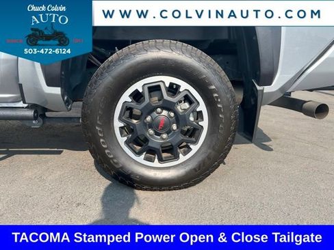 Used 2024 Toyota Tacoma TRD Off-Road w/ TRD Off Road Premium Package AWD/4WD image 11