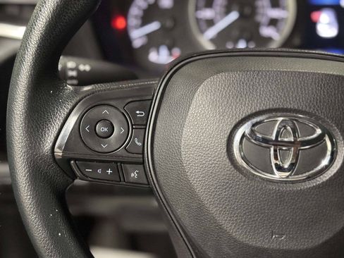 Used 2021 Toyota Corolla LE FWD image 27