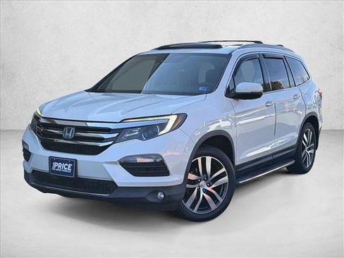 Used 2016 Honda Pilot Touring image 1