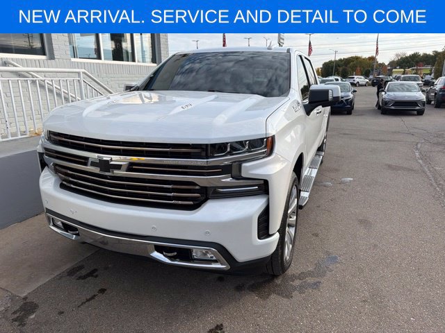 Used 2021 Chevrolet Silverado 1500 High Country w/ Technology Package AWD/4WD image 2