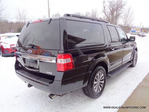 Used 2017 Ford Expedition EL XLT image 3