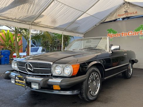 Used 1989 Mercedes-Benz 560 SL image 3