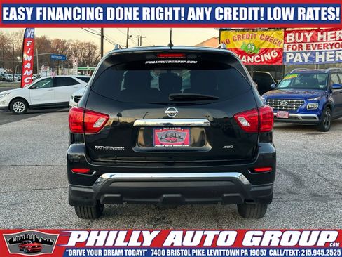 Used 2018 Nissan Pathfinder S image 7