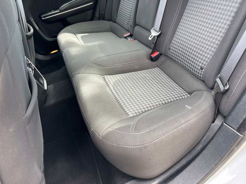Certified 2023 Dodge Charger SXT image 12