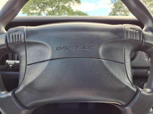 Used 1991 Pontiac Firebird Coupe image 12