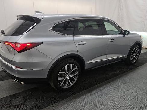 Used 2023 Acura MDX SH-AWD w/ Technology Package image 2