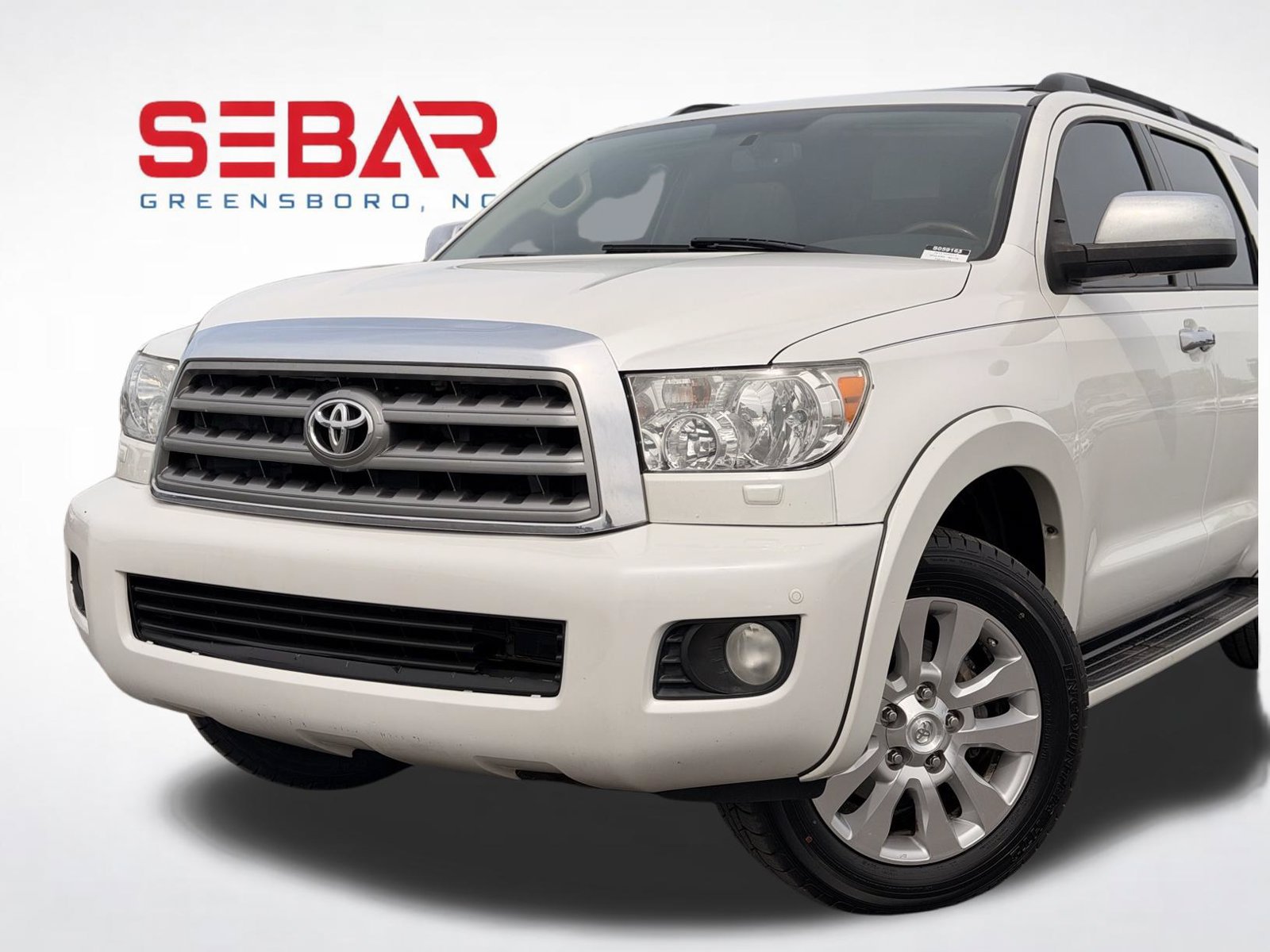 Used 2015 Toyota Sequoia Platinum RWD image 2