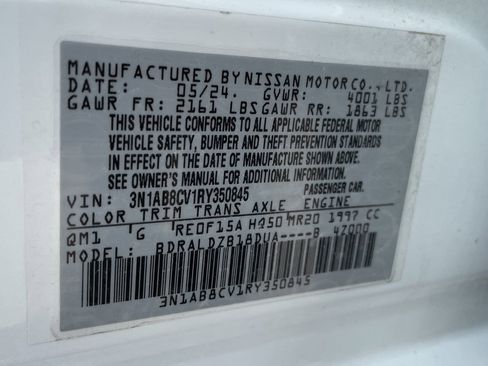 Used 2024 Nissan Sentra SV image 28