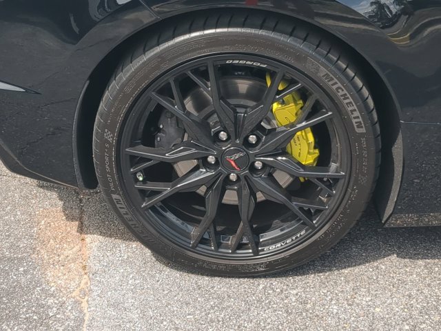 Used 2023 Chevrolet Corvette Stingray Preferred Cpe w/ Z51 Performance Package RWD image 11