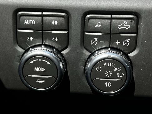 New 2026 GMC Sierra 2500 AT4 w/ AT4 Premium Plus Package image 19