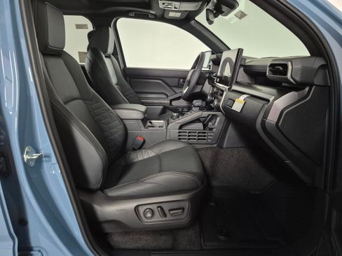 New 2026 Toyota 4Runner Limited AWD/4WD image 34