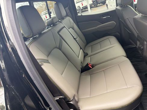 New 2026 Chevrolet Colorado ZR2 w/ Technology Package image 38