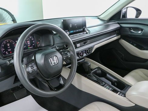Used 2024 Honda Accord LX image 22