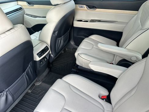 Used 2023 Hyundai Palisade Limited AWD/4WD image 12