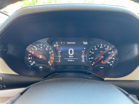 Used 2022 Jeep Compass Limited image 10