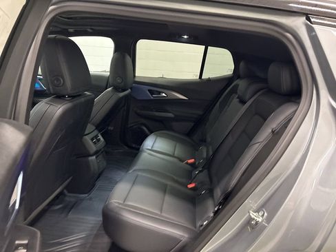 New 2026 Chevrolet Equinox EV LT w/ Convenience Package II AWD/4WD image 11
