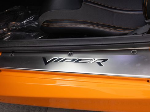 Used 2014 SRT Viper SRT-10 image 72