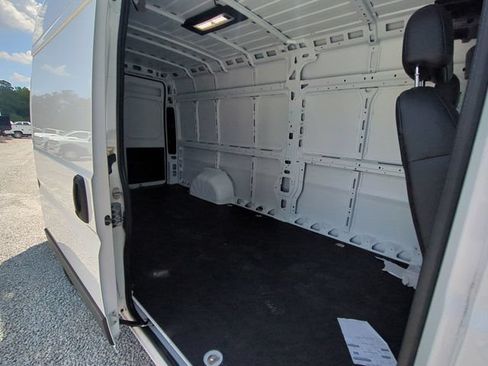 New 2026 RAM ProMaster 3500 w/ Convenience Group FWD image 28