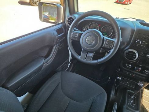 Used 2017 Jeep Wrangler Sport w/ Quick Order Package 24S AWD/4WD image 18
