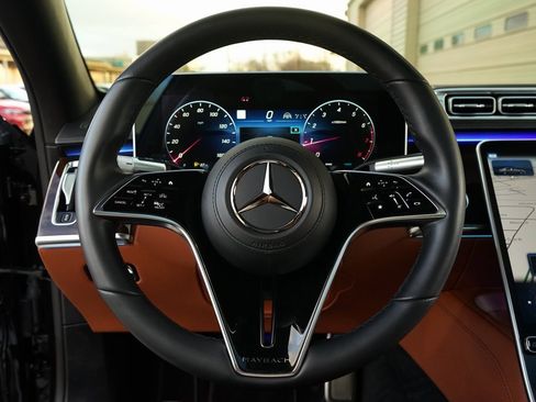 Used 2023 Mercedes-Benz Maybach S 580 Maybach S 580 image 12