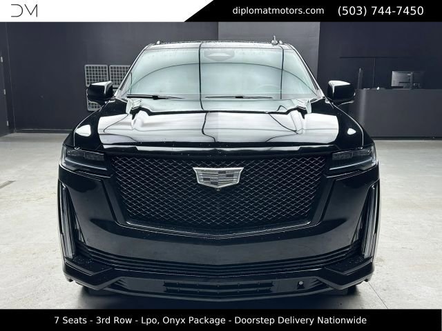 Used 2023 Cadillac Escalade ESV Sport Platinum w/ LPO, ONYX Package AWD/4WD image 11