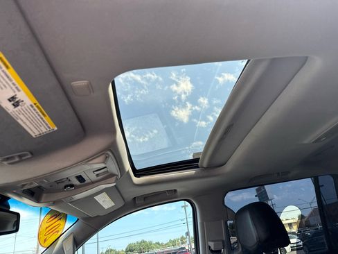 Used 2016 Cadillac Escalade ESV Luxury image 29