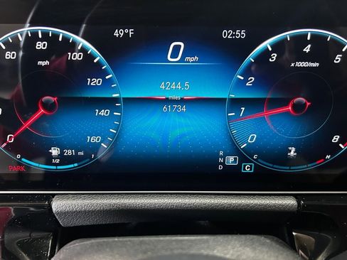 Used 2021 Mercedes-Benz GLA 250 4MATIC image 3