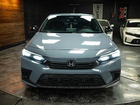 Used 2022 Honda Civic Sport image 4