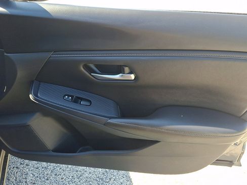 Used 2023 Nissan Sentra SV FWD image 10