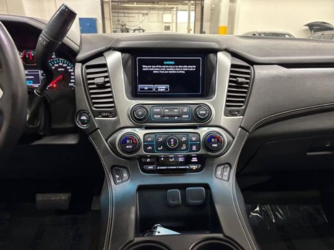 Used 2017 Chevrolet Tahoe LT image 24