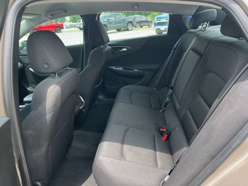 Used 2025 Chevrolet Malibu LT FWD image 29
