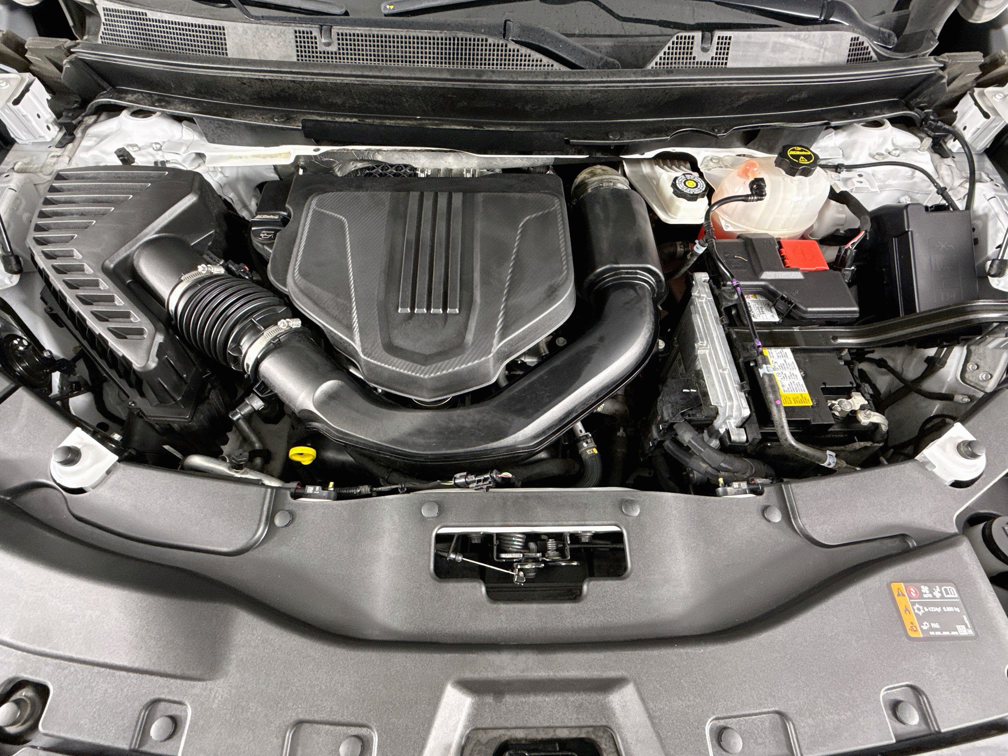 Used 2024 Chevrolet Traverse RS FWD image 33