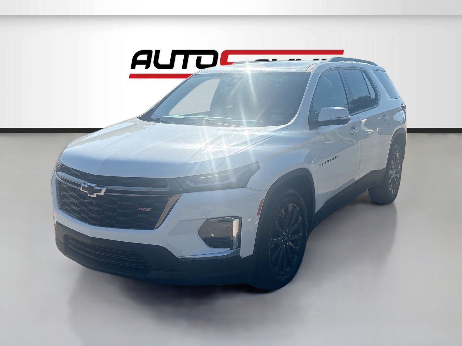 Used 2023 Chevrolet Traverse RS FWD image 3