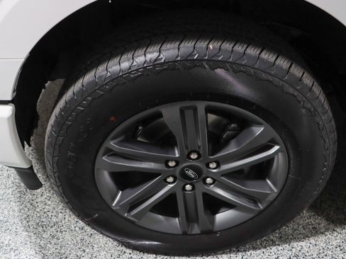 Used 2023 Ford F150 Lariat image 11