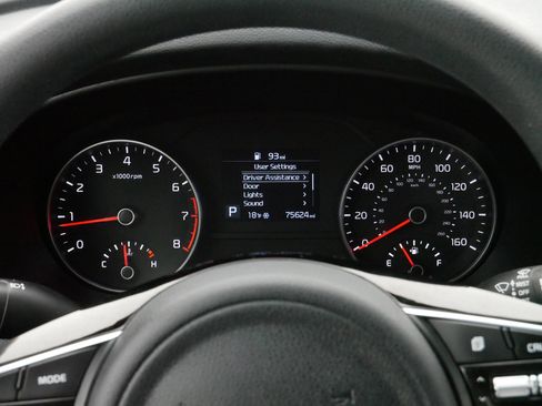 Used 2020 Kia Sportage LX image 21