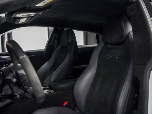 Used 2023 Lamborghini Urus Performante AWD/4WD image 35