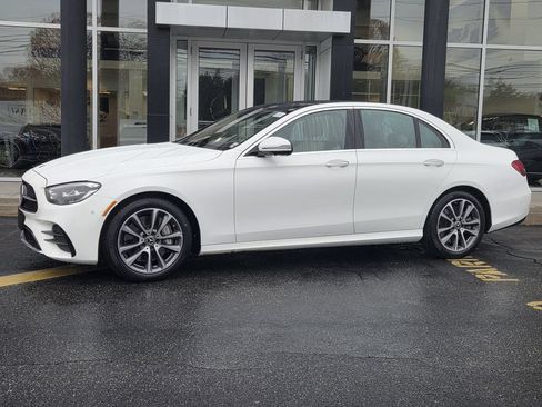 Used 2023 Mercedes-Benz E 450 4MATIC Sedan image 4