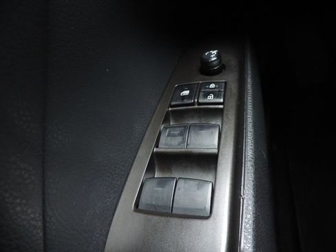 Used 2023 Toyota Camry SE image 24