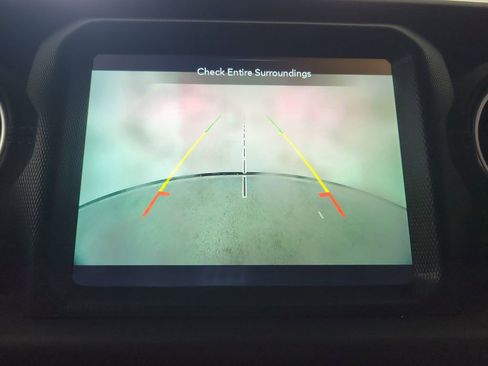 Used 2019 Jeep Wrangler Unlimited Sahara AWD/4WD image 20