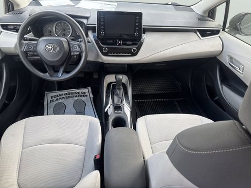 Used 2020 Toyota Corolla LE image 12