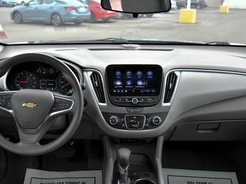 Used 2024 Chevrolet Malibu LS image 34