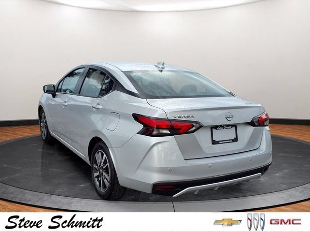 Used 2025 Nissan Versa SV FWD image 3