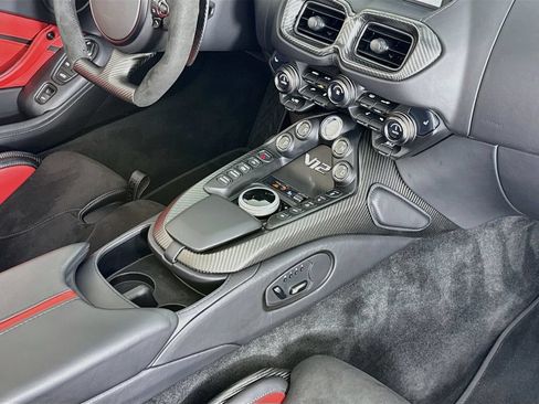 Used 2023 Aston Martin V12 Vantage Roadster RWD image 18