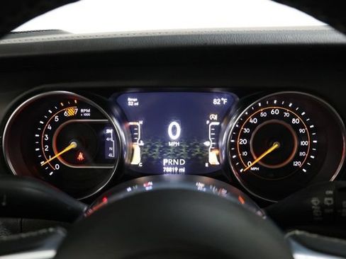 Used 2019 Jeep Wrangler Unlimited Sahara AWD/4WD image 22