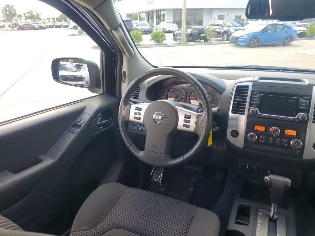 Used 2016 Nissan Frontier SV AWD/4WD image 21