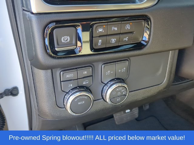 Used 2025 GMC Yukon Denali AWD/4WD image 25