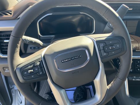 New 2026 GMC Sierra 3500 Denali w/ Denali Reserve Package image 22