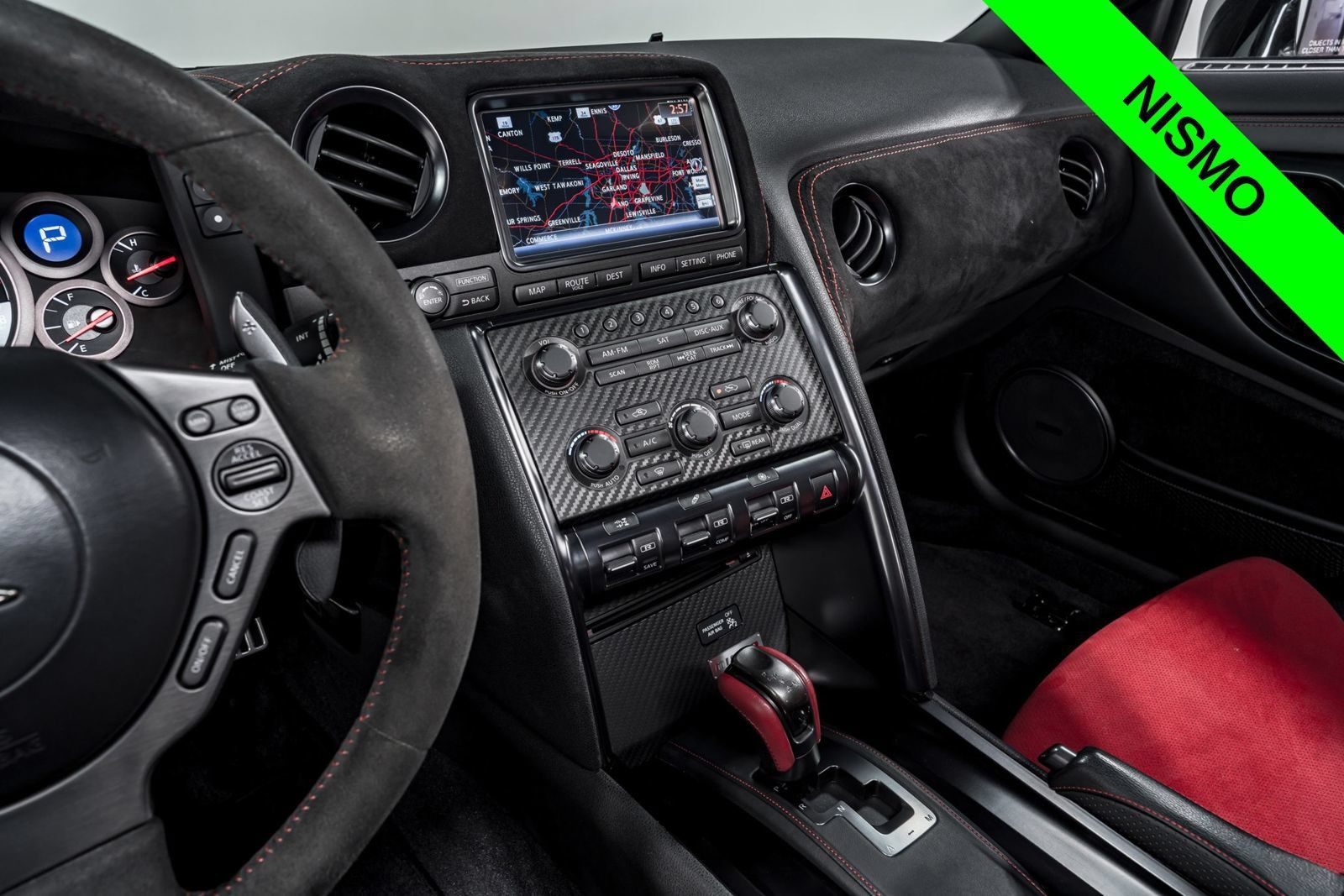 Used 2016 Nissan GT-R NISMO AWD/4WD image 22